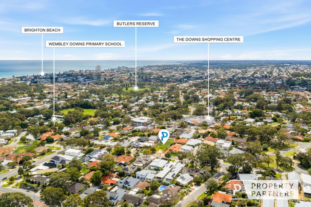 35B SULMAN RD, WEMBLEY DOWNS, WA 6019