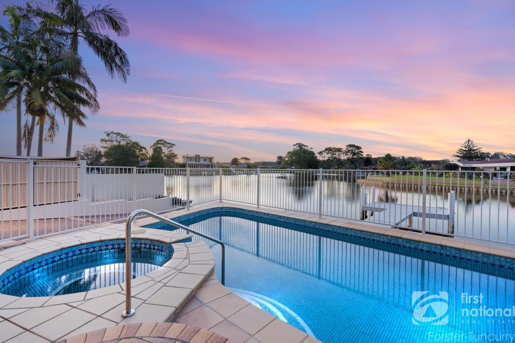 19 Rest Point Pde, Tuncurry, NSW 2428