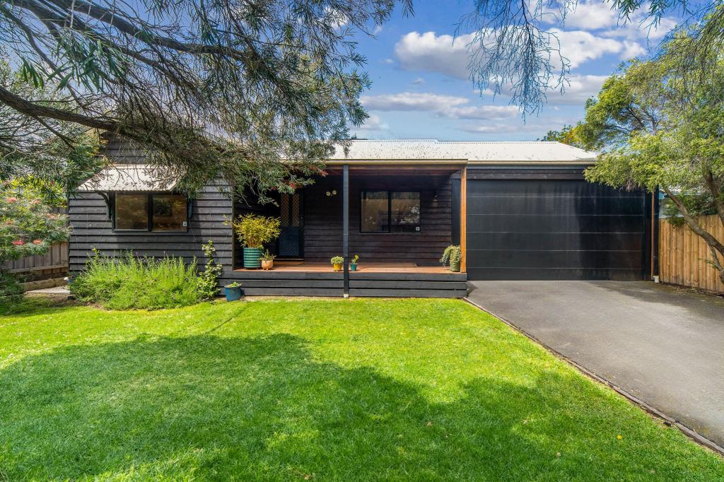 8 Colin Ave, Frankston, VIC 3199