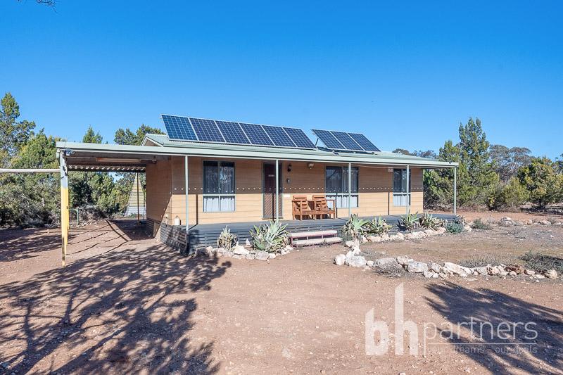 648 Goondooloo Rd, Bowhill, SA 5238