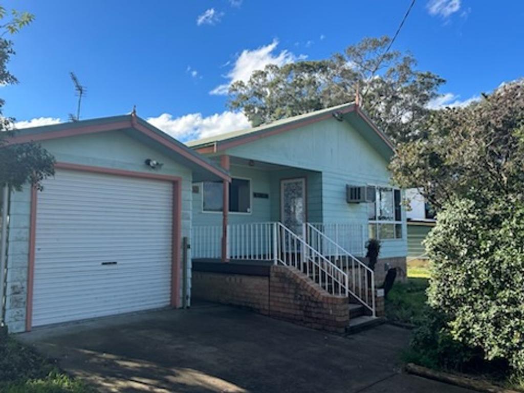 4 Roundhill Cres, Karuah, NSW 2324