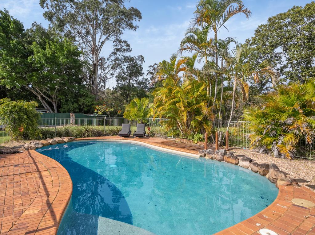 32 Alexander Cres, Morayfield, QLD 4506