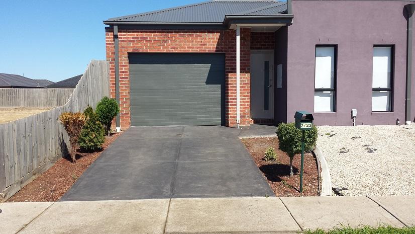 2/ 23 WEST MEADOWS LANE, TRUGANINA, VIC 3029