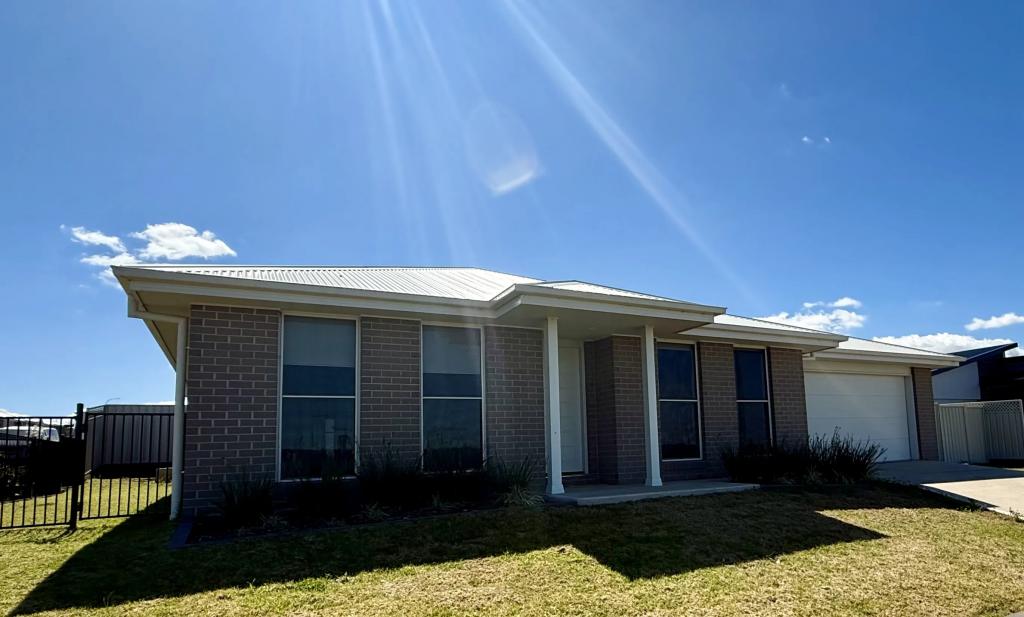 27 PURLINGBROOK TCE, DUBBO, NSW 2830