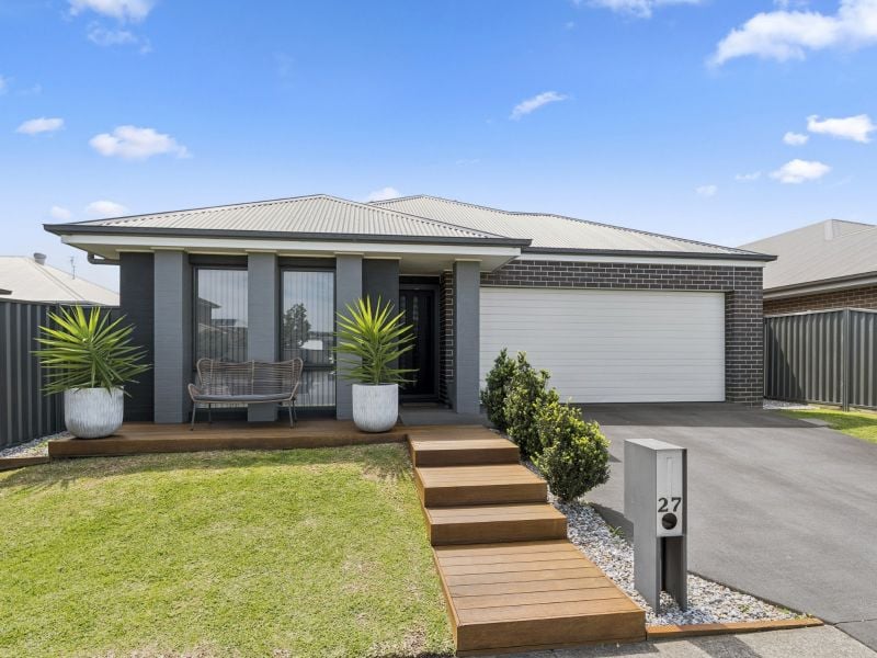 27 Wholahan Ave, Horsley, NSW 2530