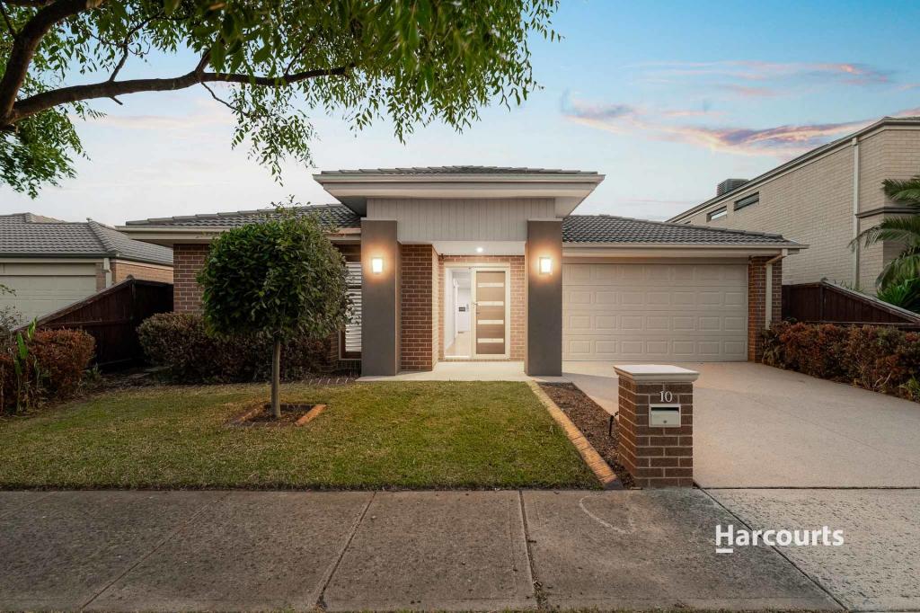 10 ELWOOD AVE, PAKENHAM, VIC 3810
