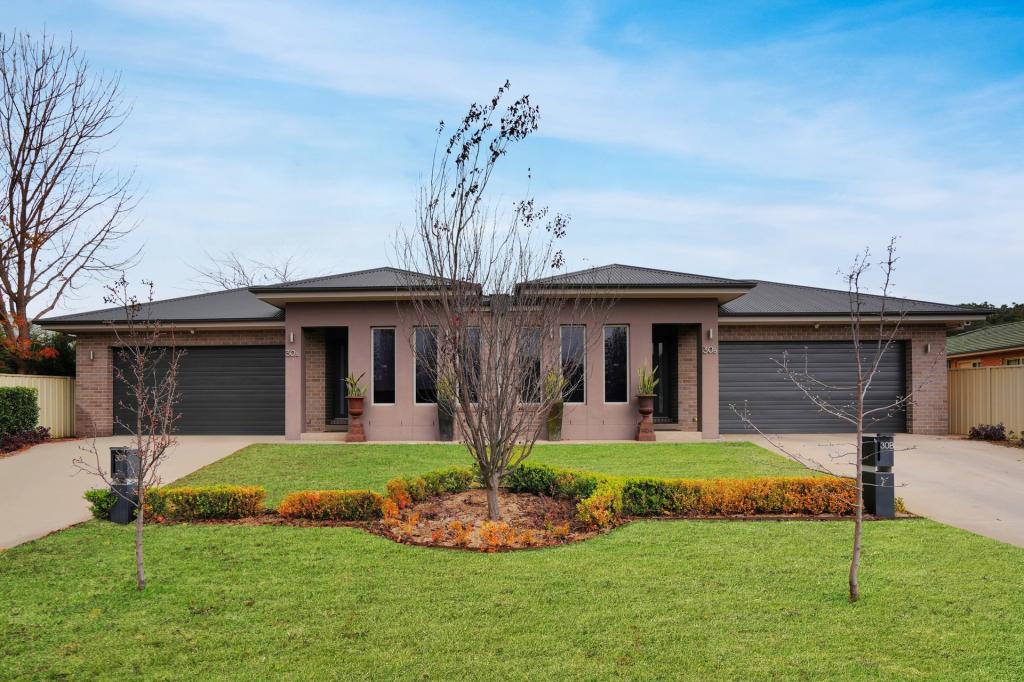 30a & 30b Dussin St, Griffith, NSW 2680