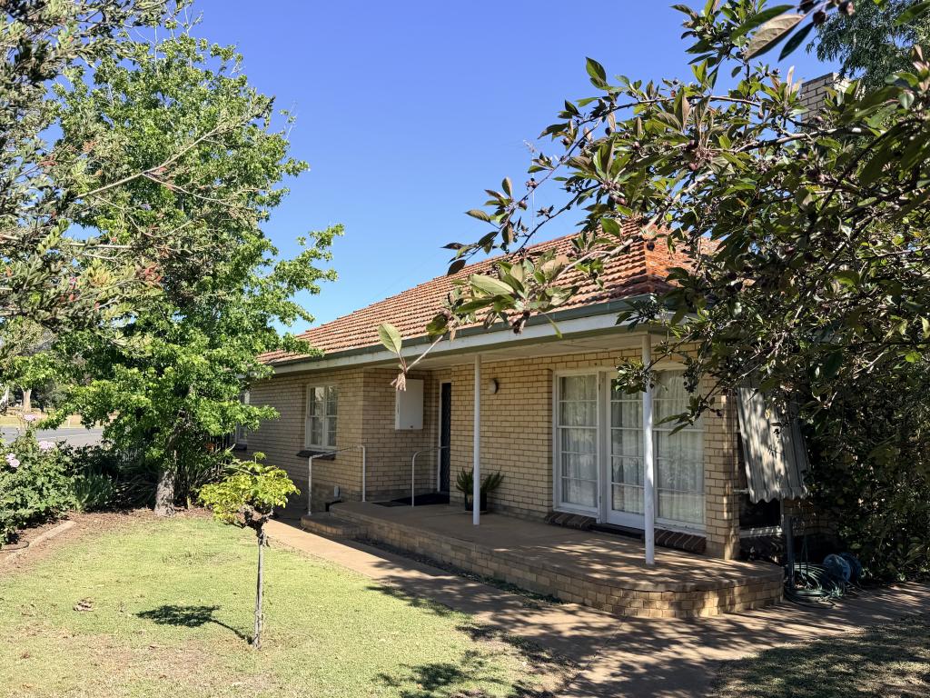 1 JONES ST, ST ARNAUD, VIC 3478