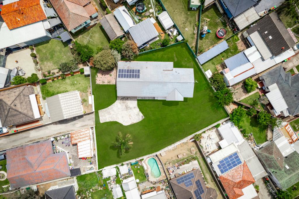 9 KELLY PL, MOUNT PRITCHARD, NSW 2170