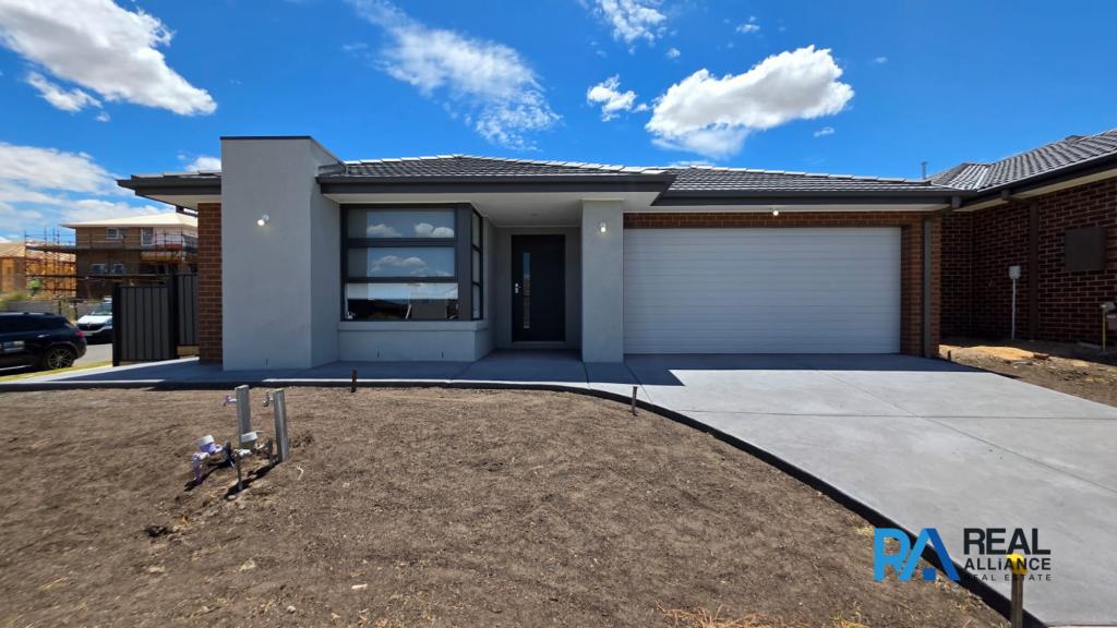 13 Railway Pde, Kalkallo, VIC 3064