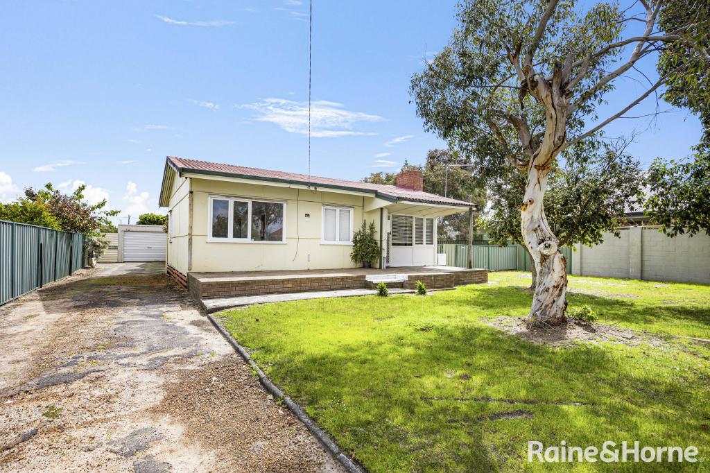 10 Charterhouse St, Carey Park, WA 6230