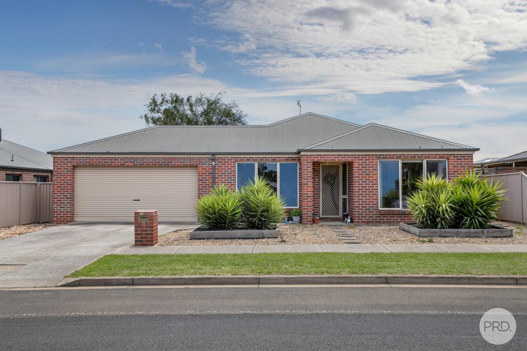 24 Crown St, Sebastopol, VIC 3356