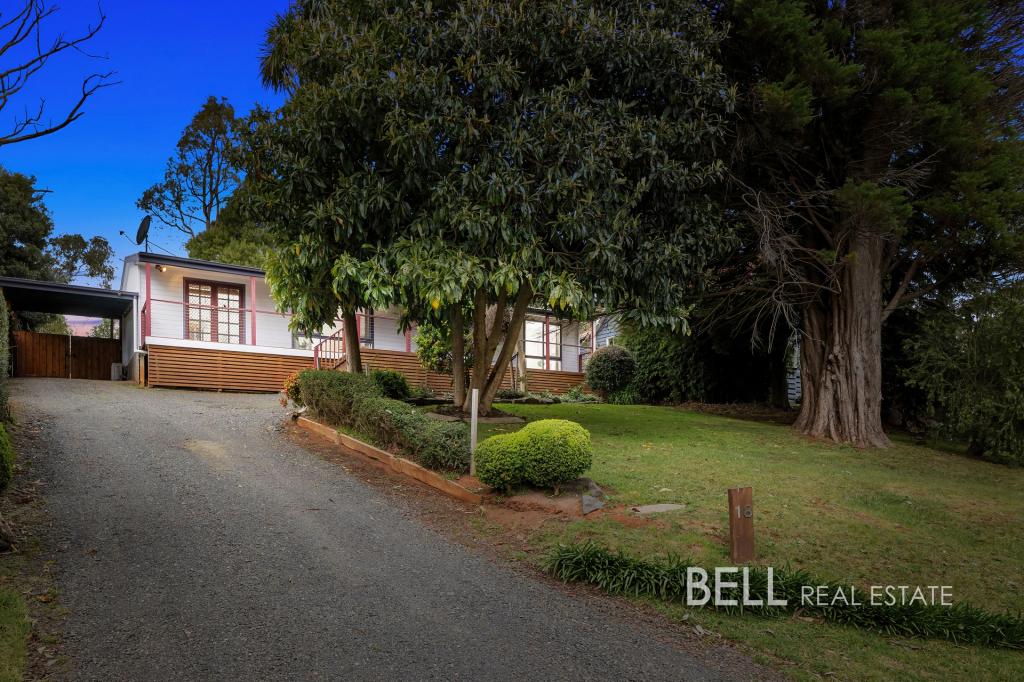 18 Devon Ave, Cockatoo, VIC 3781