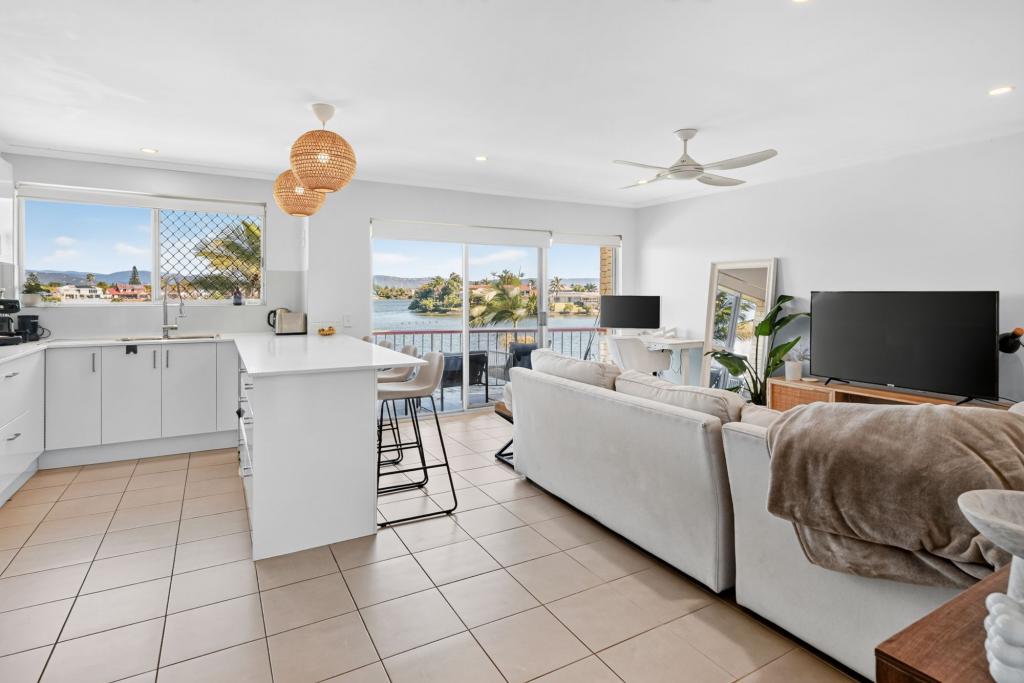 13/29 Duet Dr, Mermaid Waters, QLD 4218