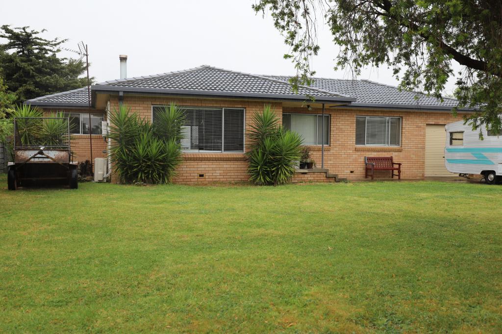 63 Olney St, Cootamundra, NSW 2590