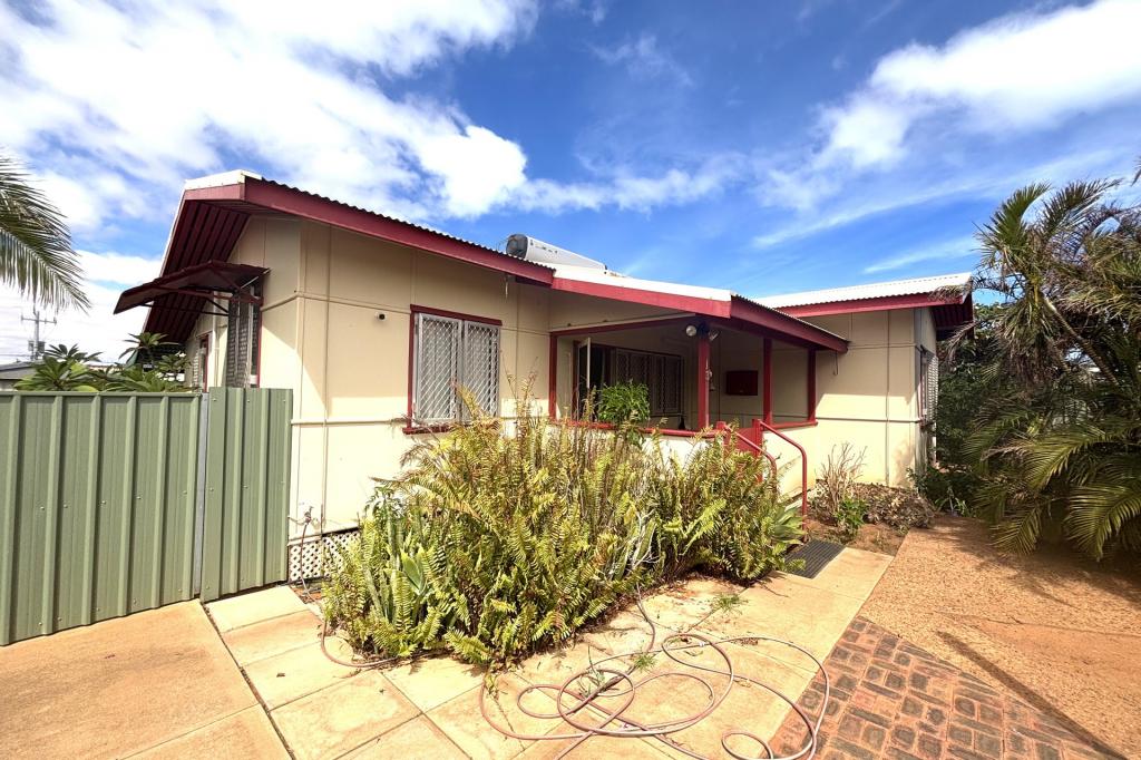 13 Pincombe St, South Carnarvon, WA 6701