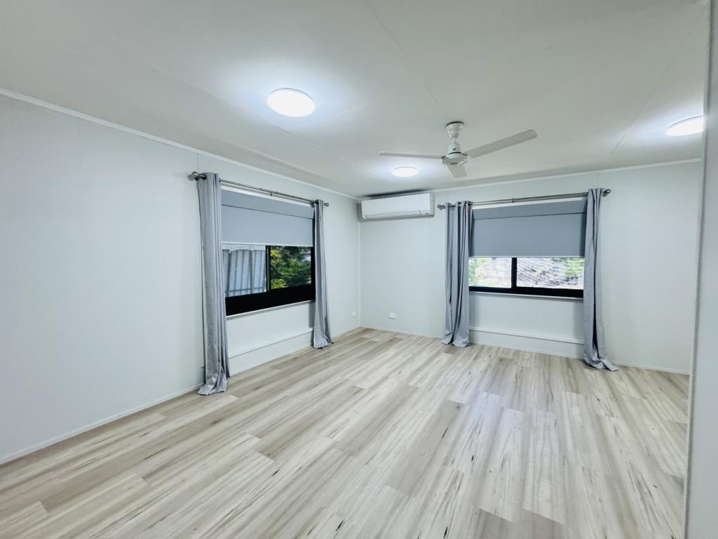 10 Chifley Ct, Moranbah, QLD 4744