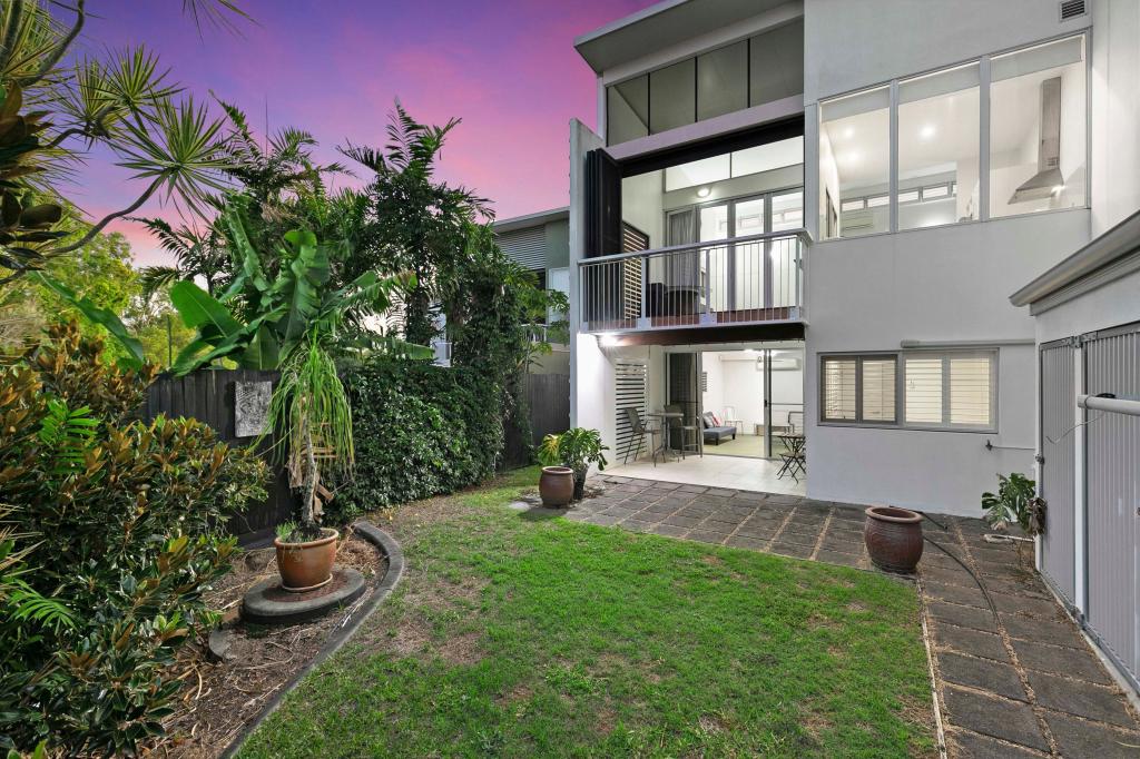 60/230 Pulgul St, Urangan, QLD 4655