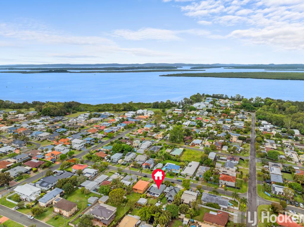 28 Wilkie St, Redland Bay, QLD 4165