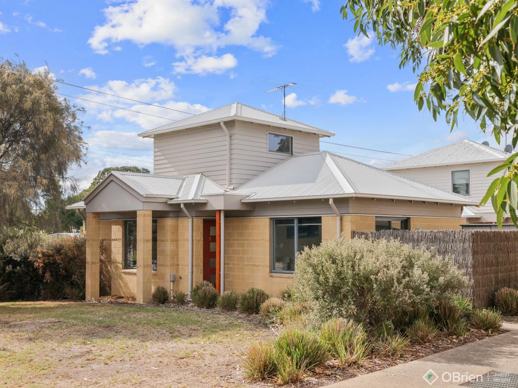 1/1 WYNDHAM AVE, COWES, VIC 3922