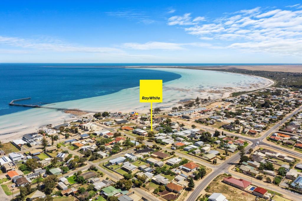 17 Hughes Ave, Moonta Bay, SA 5558