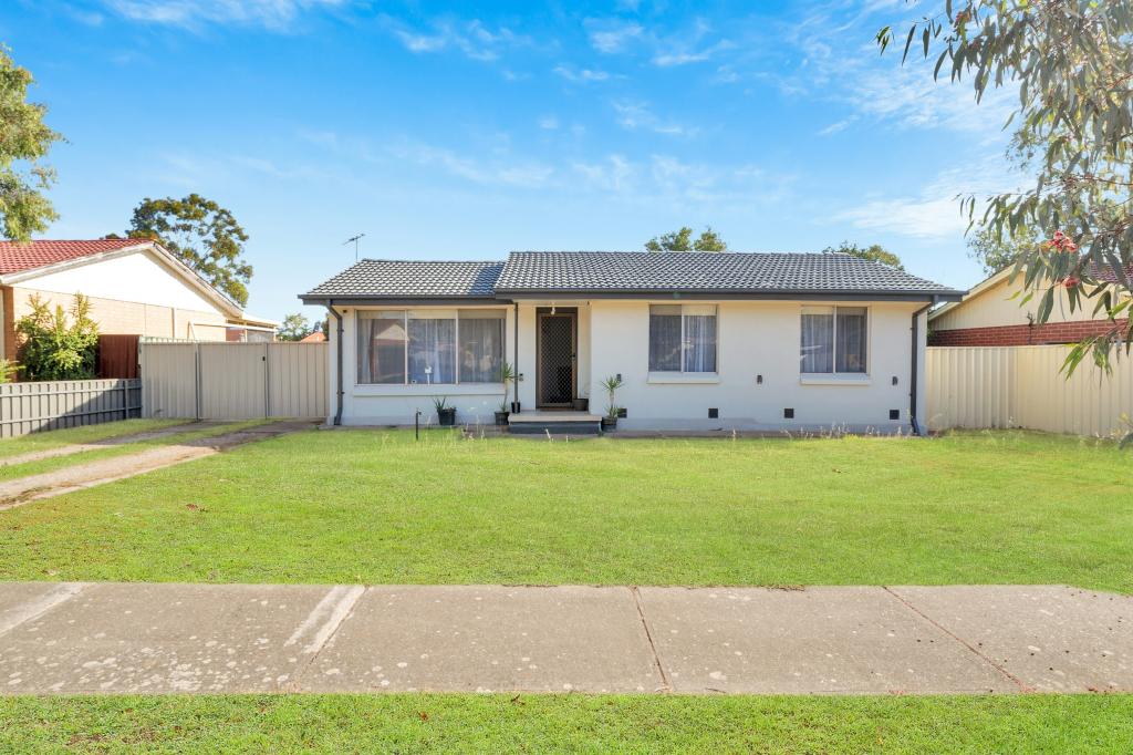 4 TURNWORTH ST, ELIZABETH DOWNS, SA 5113