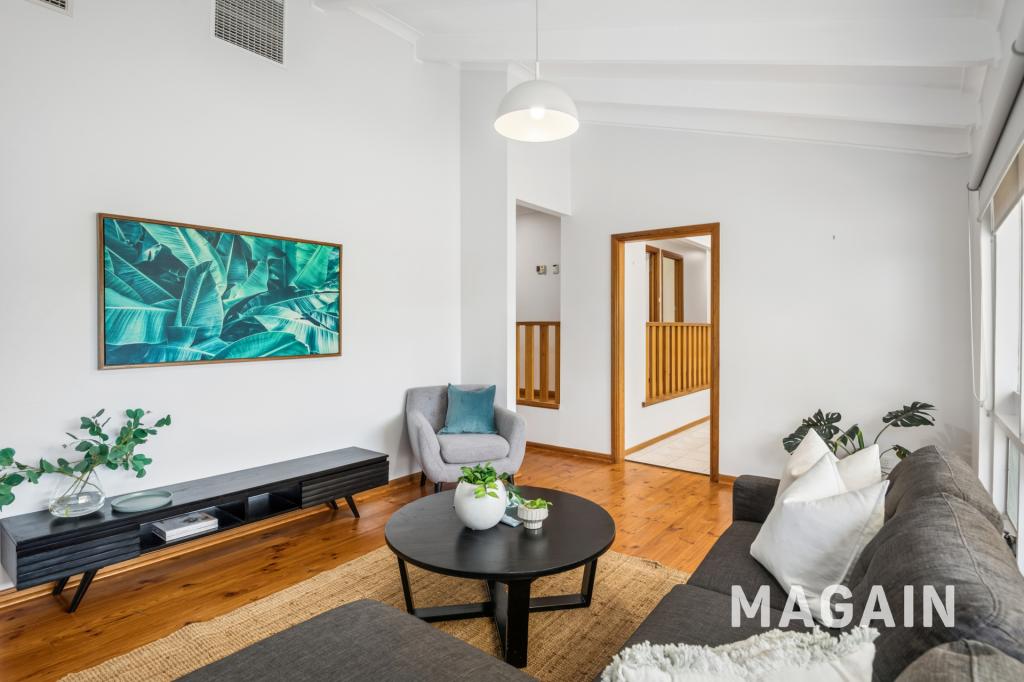 15 Glenloth Dr, Happy Valley, SA 5159