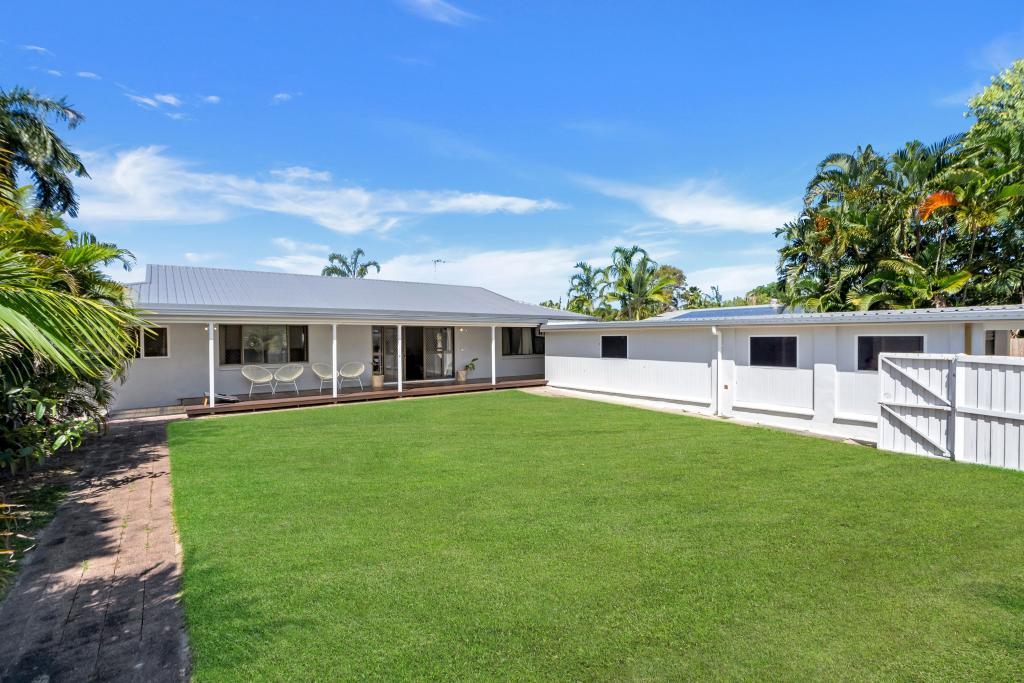 26 Saxon St, Clifton Beach, QLD 4879