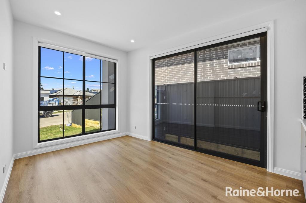 17b Meeson St, Claymore, NSW 2559