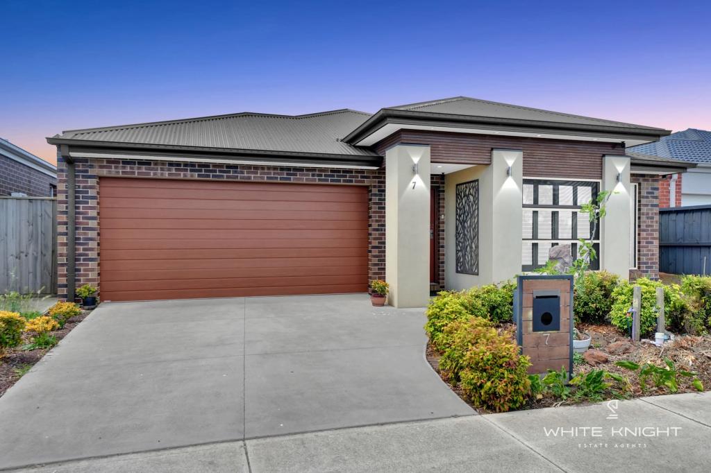 7 Oakbridge St, Weir Views, VIC 3338