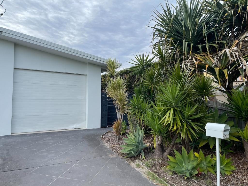 2/25 Saleng Cres, Warana, QLD 4575