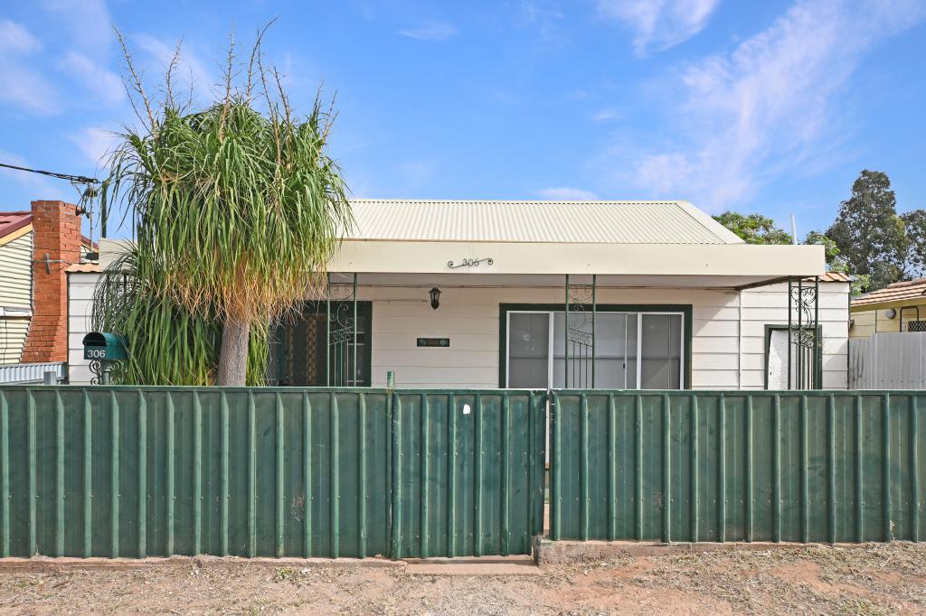 306 Patton St, Broken Hill, NSW 2880