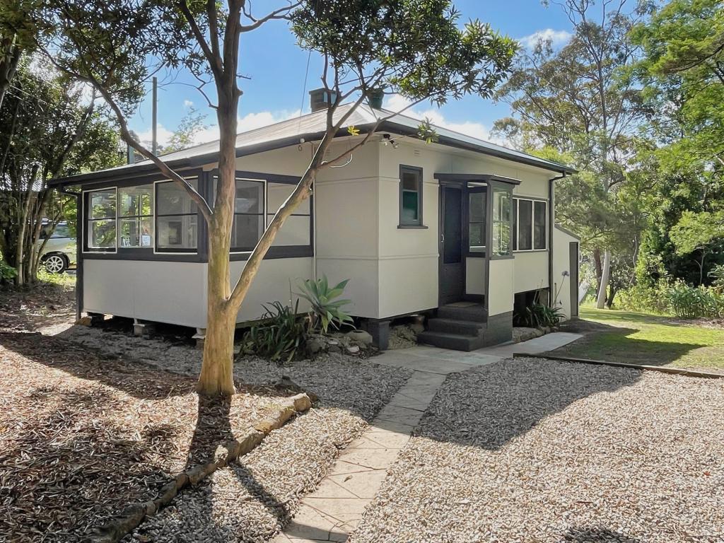 16 Clear View Pde, Hazelbrook, NSW 2779