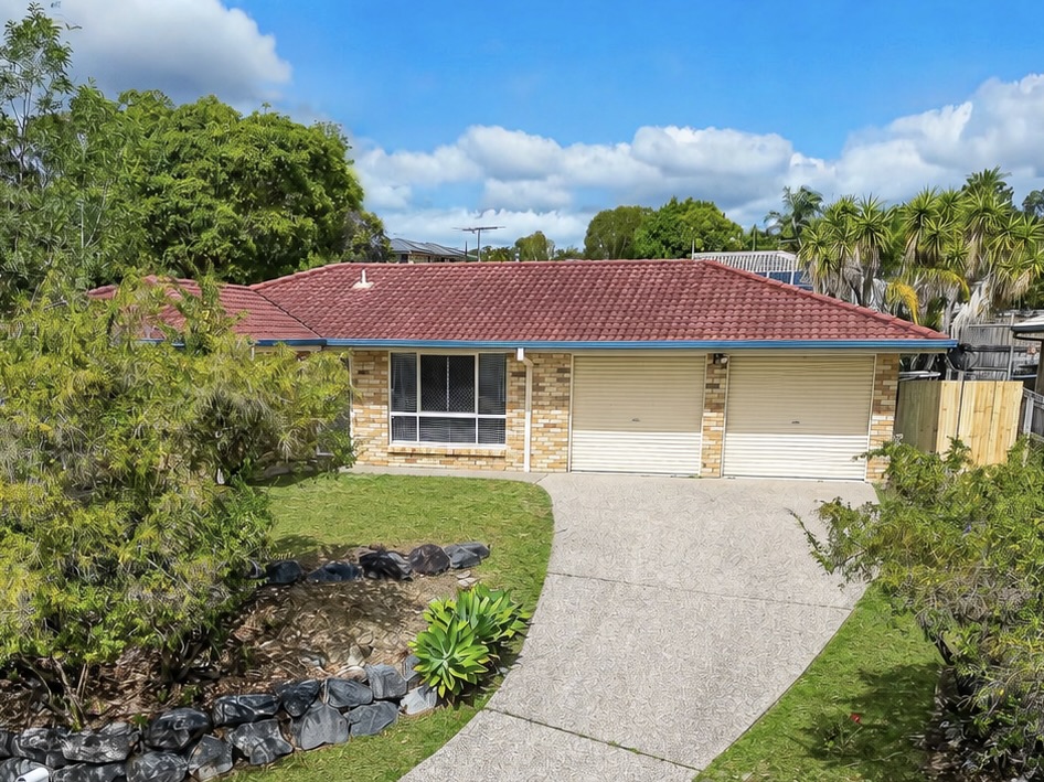 104 Overland Dr, Edens Landing, QLD 4207