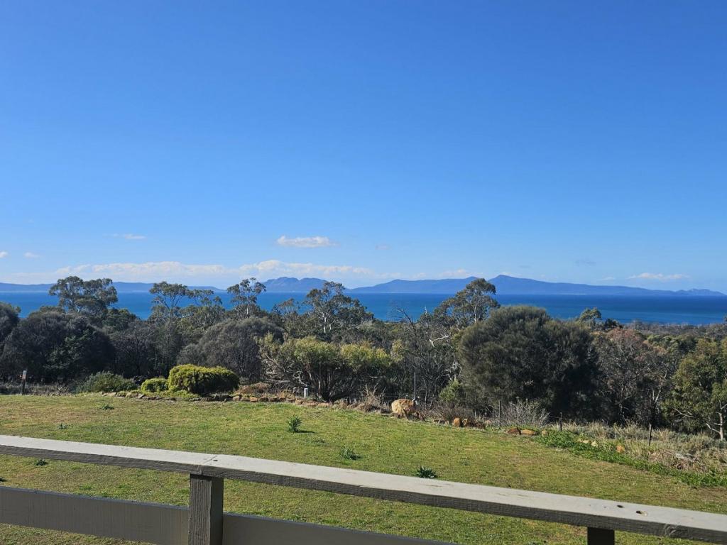 15 Cathcart St, Swansea, TAS 7190