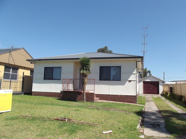 49 Wentworth St, Oak Flats, NSW 2529