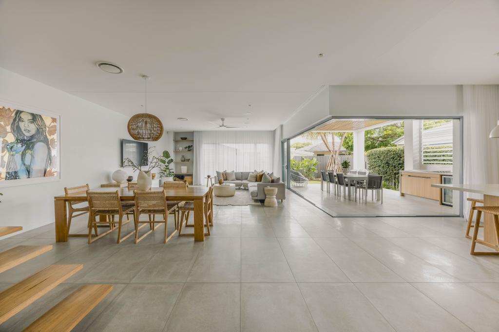 11 Seaside Ave, Mermaid Beach, QLD 4218