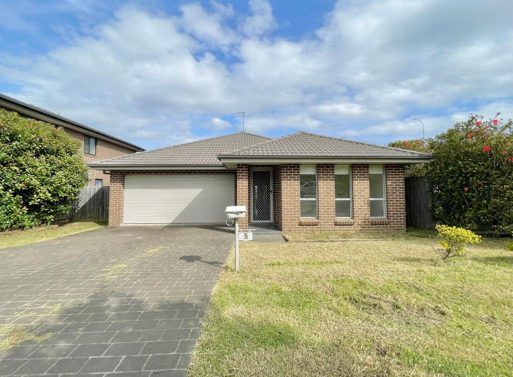 5 Minstrel St, Glenfield, NSW 2167