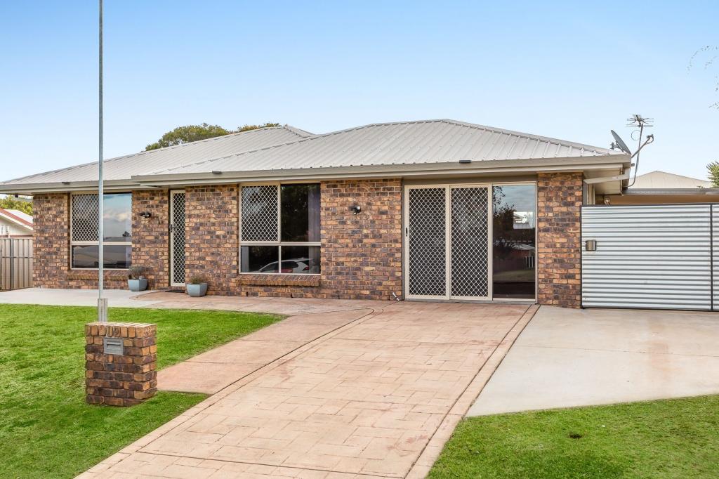 19 HALSWORTH ST, CRANLEY, QLD 4350