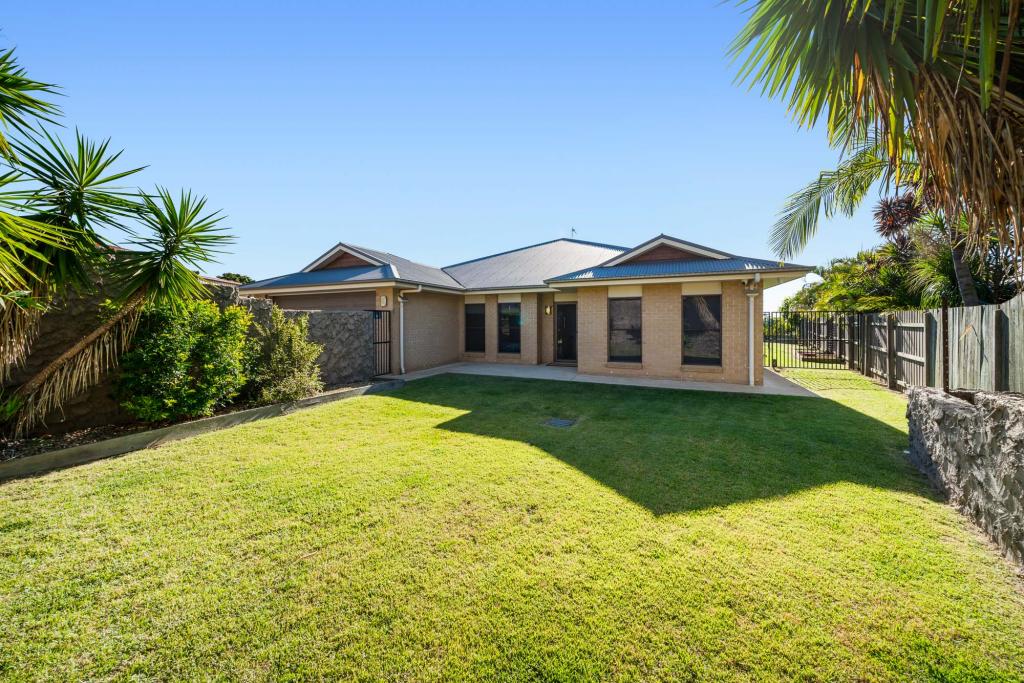 11 Finch Way, Highfields, QLD 4352