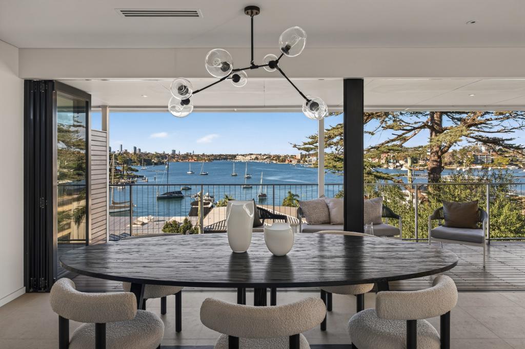 11 Lyndhurst Cres, Hunters Hill, NSW 2110