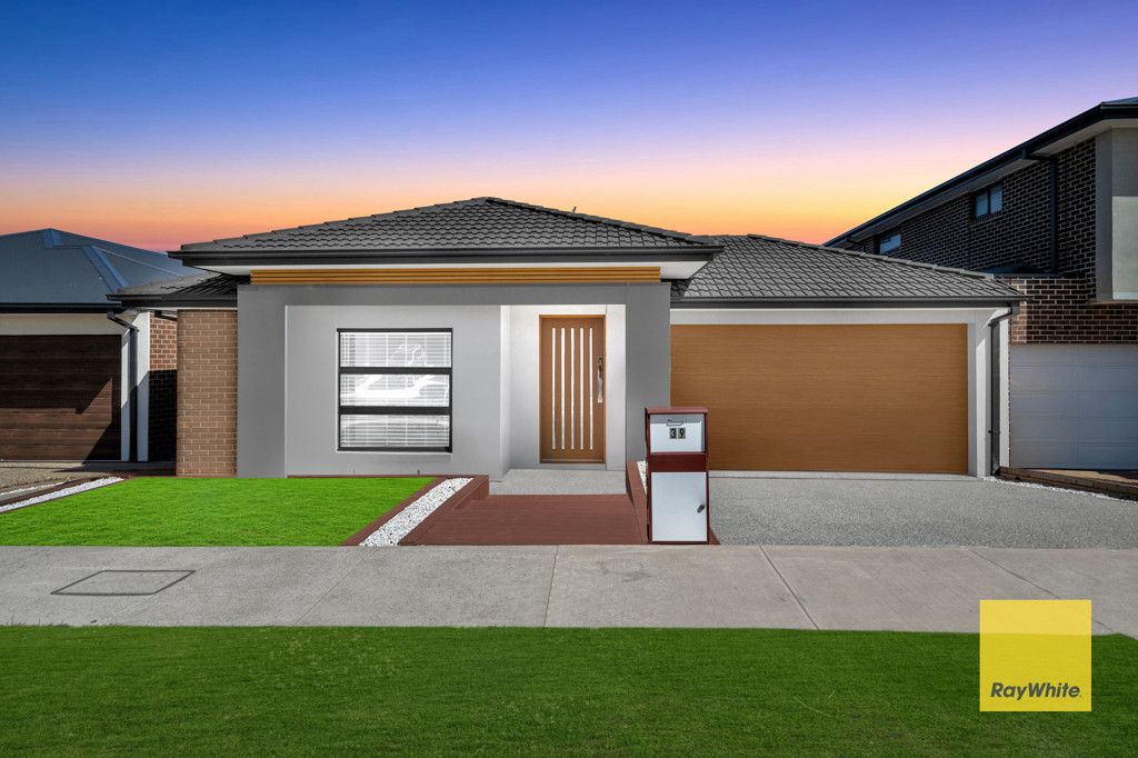 39 Litoria Dr, Deanside, VIC 3336