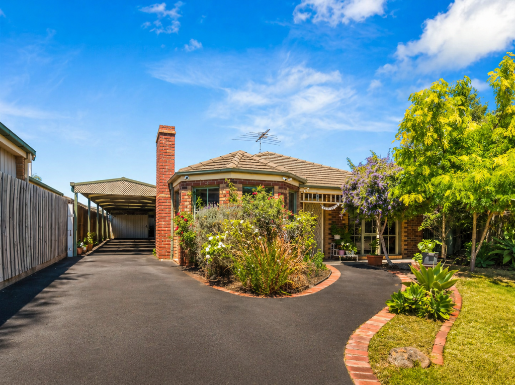 65 Hoysted Ave, Cranbourne North, VIC 3977