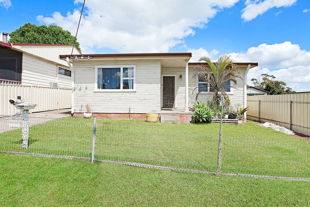 17 Irving St, Edgeworth, NSW 2285