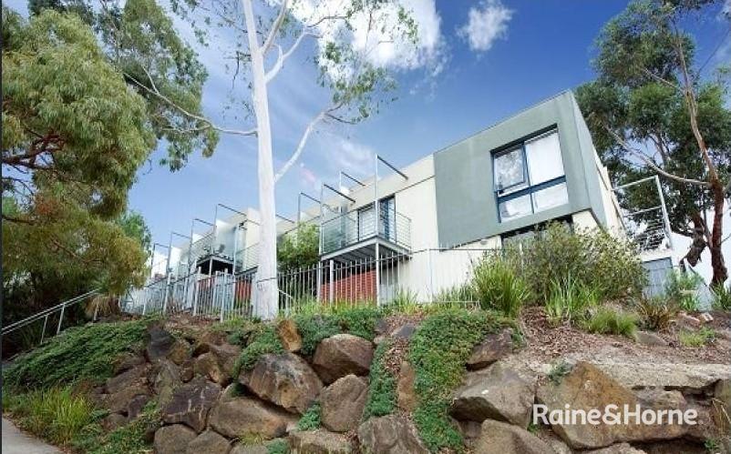 10/1 Grandview Ave, Maribyrnong, VIC 3032