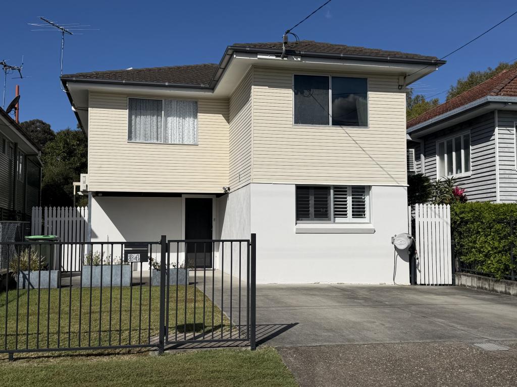 34 Cross St, Fairfield, QLD 4103
