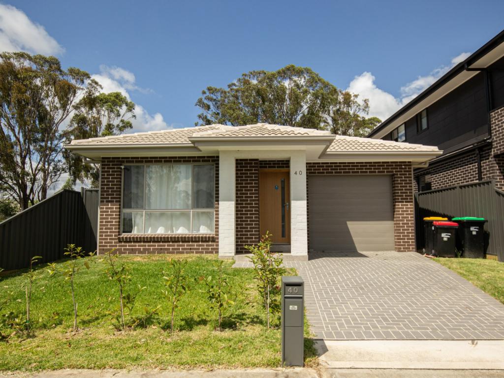 40 Dalmatia Ave, Edmondson Park, NSW 2174
