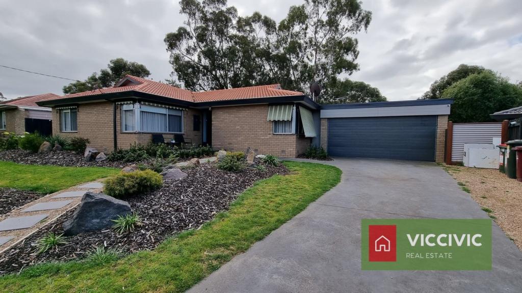 31 Hood Cres, Sunbury, VIC 3429