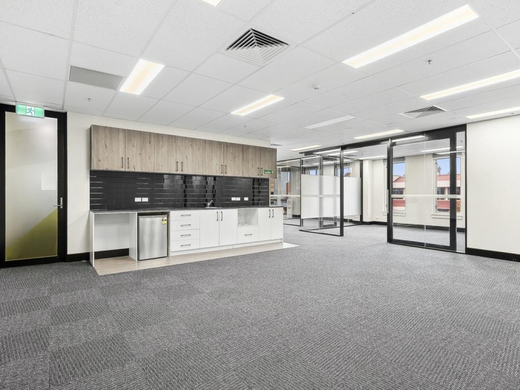 Suite 1.04/210-230 Anketell St, Greenway, ACT 2900