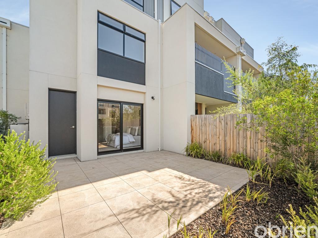 35 Shoreline Cres, Carrum Downs, VIC 3201